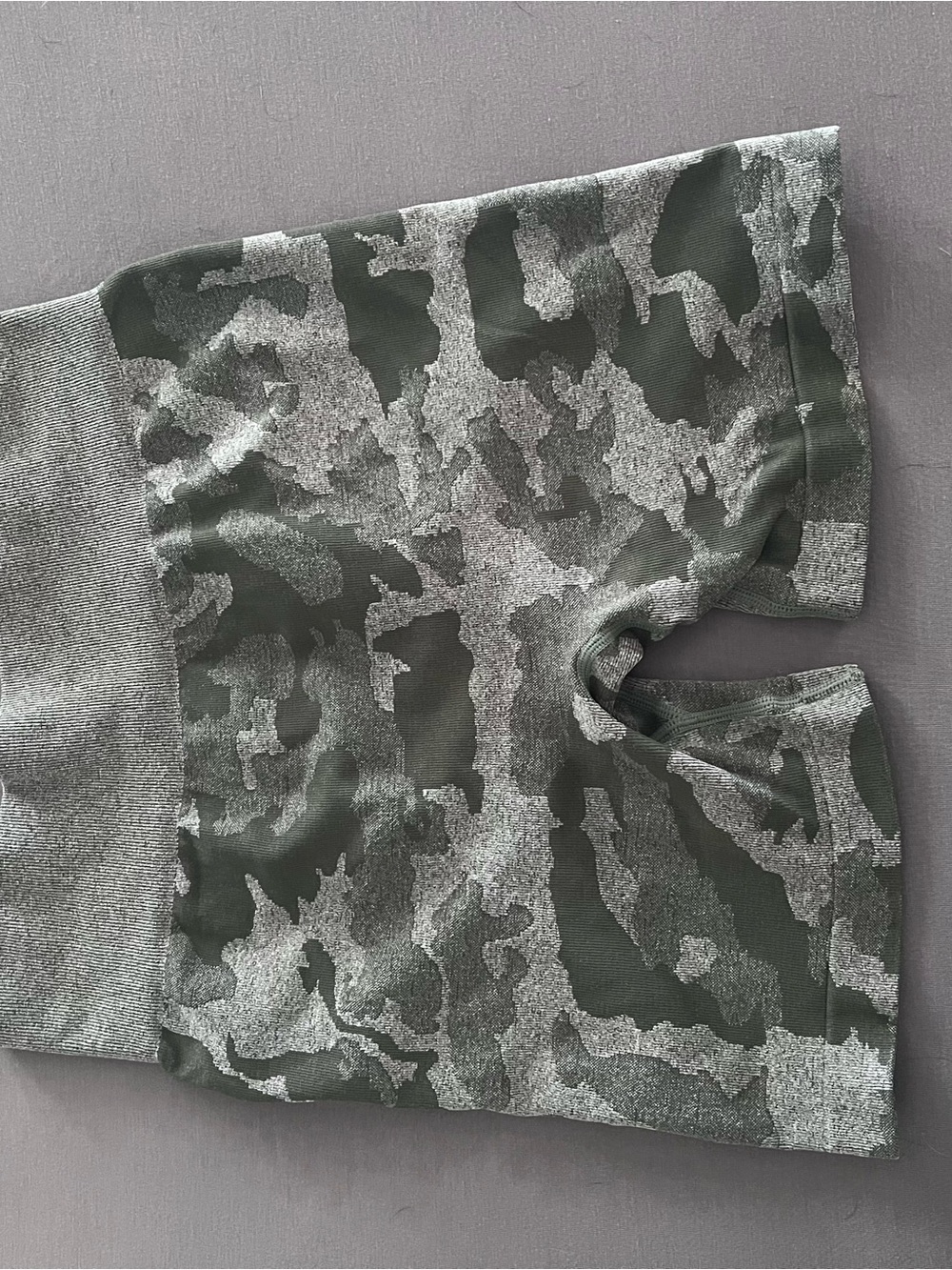 Seamless Camo High-Waist Biker Shorts - Green Camouflage